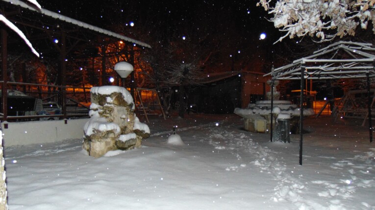 Nevicata notturna a San Nicolao