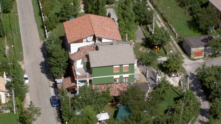 Panoramica da alto del Rondinella Camping